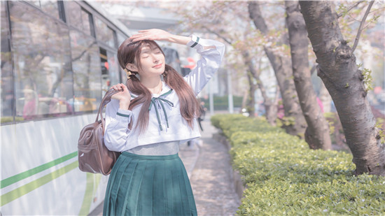 草莓丝瓜秋葵向日葵无限制-能够让大家畅享各种国内外精品视频的视频播放软件