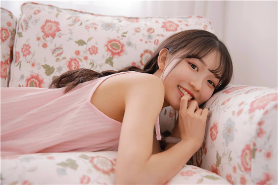 秋葵耆蕉苹果草莓丝瓜绿巨人最新版:可以进行无限观影的视频播放APP