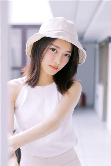 秋葵向日葵草莓丝瓜小猪榴莲ios截图5