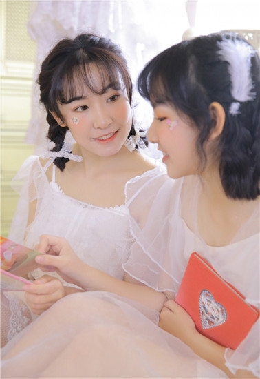 美好的夜晚从花季传媒开始视频湖南教育下载截图2