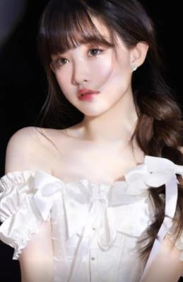 茄子香蕉榴莲草莓绿巨人免费最新版截图3