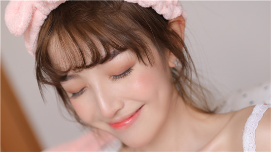 草莓秋葵芭乐绿巨人无限制版：随时随地尽情观看