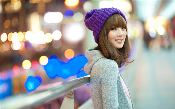 泡芙社区最新破解版:这款手机软件有超多美女在线直播