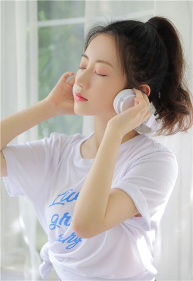 丝瓜草莓幸福宝小猪芭乐绿巨人截图1