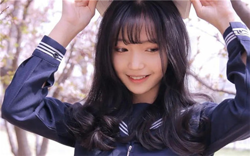 天堂中文在线资源库精简版：爽快看片不受任何广告打扰