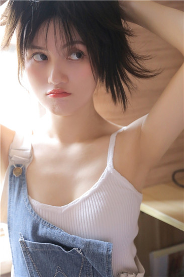 日产精品一匹二匹三匹无限资源版截图5