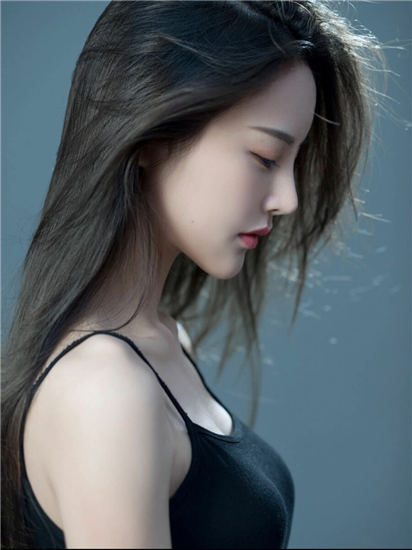 一个人看的免费视频www中文字幕版截图3