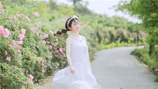 草莓榴莲向日葵深夜释放自己解锁版截图2