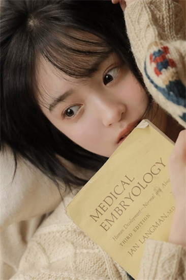 果冻传媒一二三工厂免费观看截图3