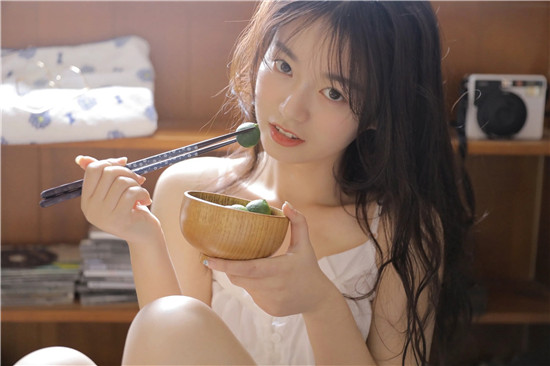 草莓丝瓜芭乐向日葵鸭脖:为你提供各种类型的作品给你免费无限制观看