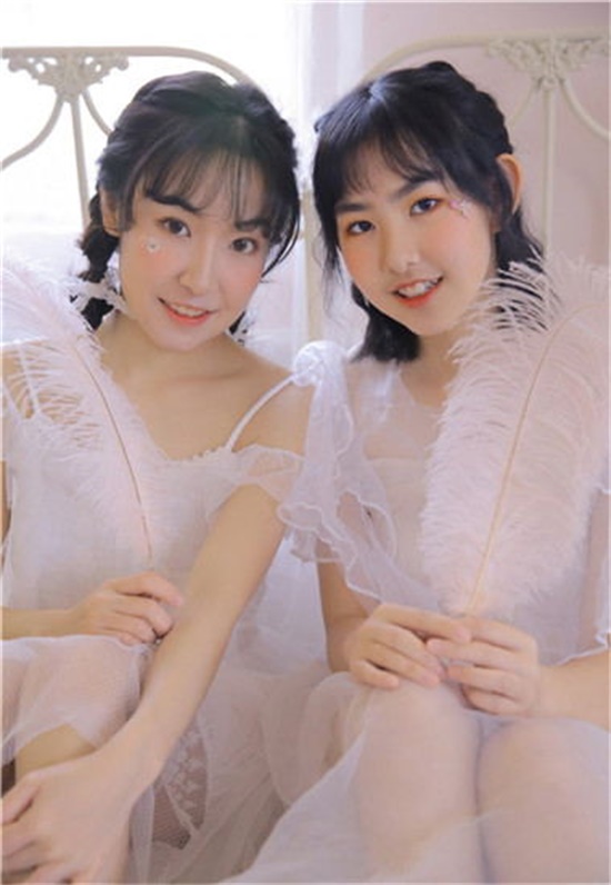 野花社区观看免费直播高清截图1