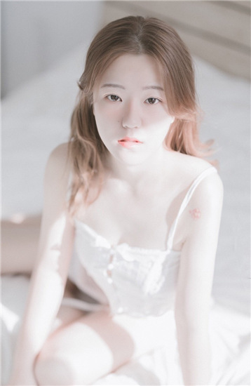 茄子香蕉榴莲草莓绿巨人截图1