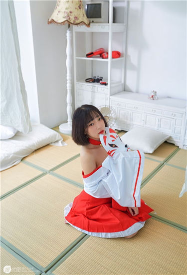 花季传媒下载v3.0.3黄板免费截图2