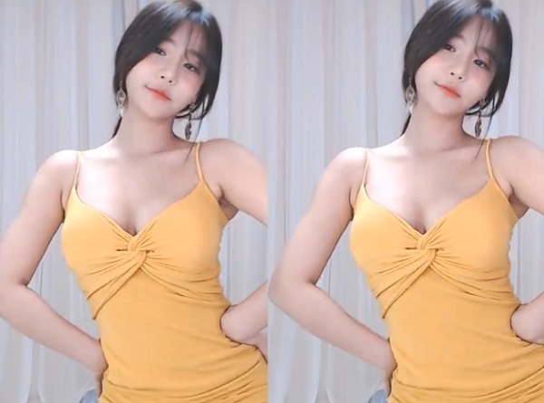 草莓视频app最新版：一款免费看污视频的男人必备软件