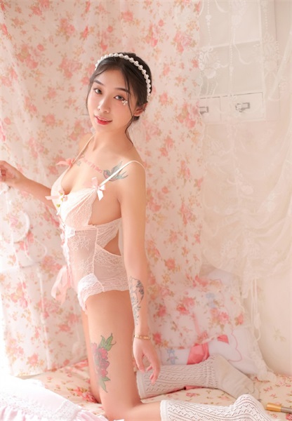 草莓香蕉丝瓜秋葵香草榴莲免费观看截图1