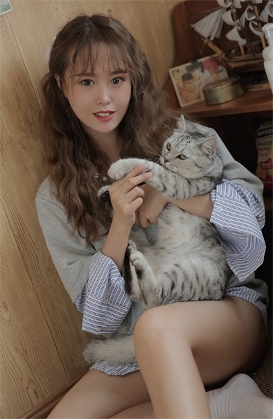 草莓视频在线观看无限看-丝瓜ios截图3