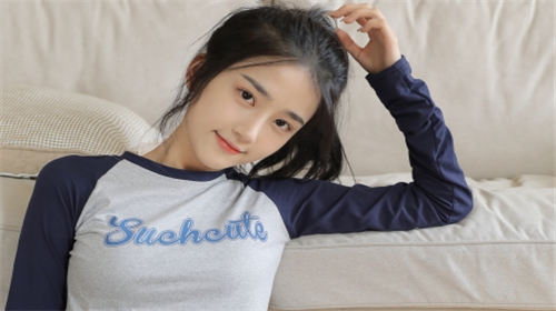 草莓丝瓜向日葵黄瓜榴莲污绿巨人解锁版：一款全程不收费的视频播放软件