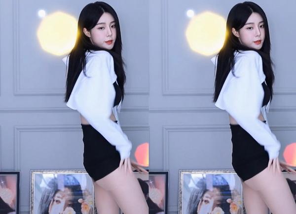 忘忧草在线社区www日本-韩国发布重要内容，表示符合条件都可以获赠VIP！