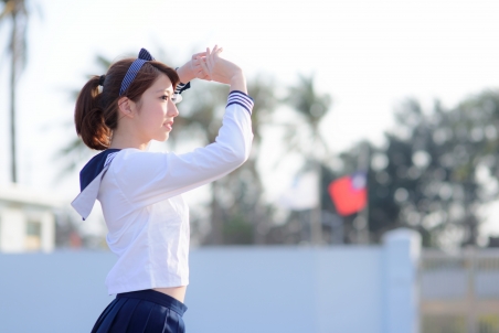 千层浪绿巨人草莓视频：千层浪视频app精简版下载免费