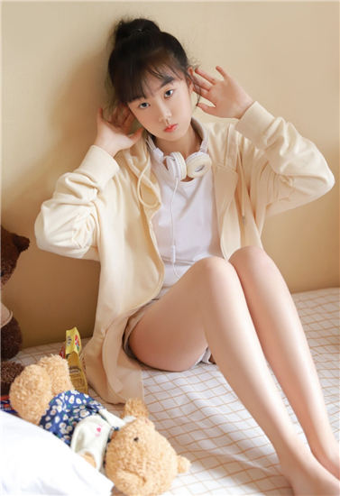 秋葵茄子丝瓜香草榴莲污网址色多多截图2