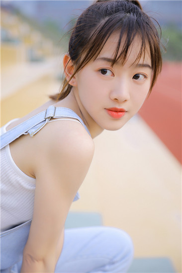 一个人看的www高清直播解锁版截图3