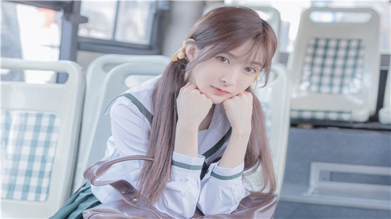 蜜芽miya.911最新版:一款24小时不间断的手机直播平台