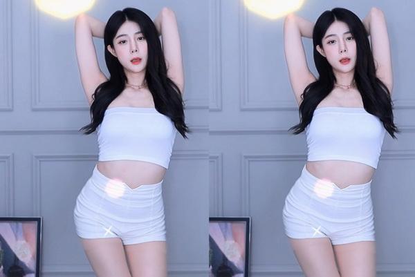 同桌的手指在里面转动的写作业呢共招募写手五百名,网友:我觉得我也可以参加