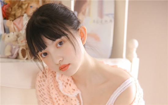 花季传媒v3.0.2黄一天一次最新版：一款非常安全不错的免费影视播放器