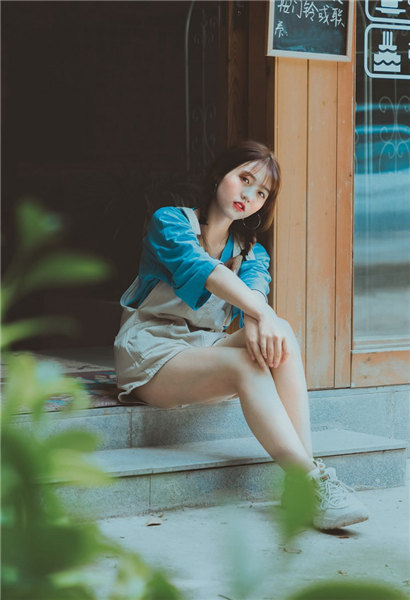 一个人看的视频www在线观看免费下载截图1