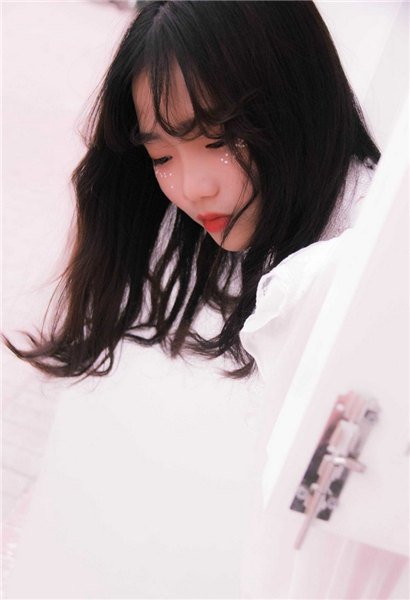 一个人看的视频www在线观看免费下载截图3