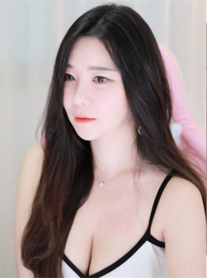 草莓视频app美女污福利版截图3