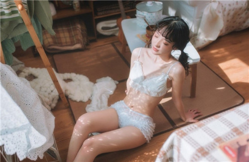 香蕉女郎HD高清在线播放:香蕉女郎在线观看-谢谢你来了小姑子完整版