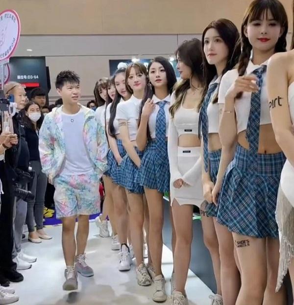 比“王思聪”还有牌面的男网红，简直是男生的楷模啊！