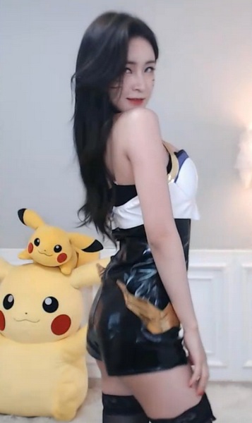 富二代成版人app午夜版截图4