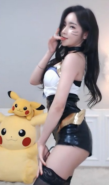 富二代成版人app午夜版截图3