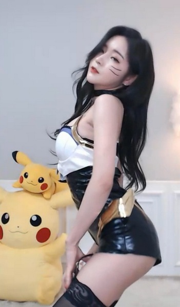 富二代成版人app午夜版截图2