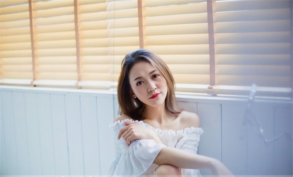 丝瓜草莓黄瓜秋葵向日葵榴莲免费版：不同风格的视频都可以任由用户们轻松看的播放软件