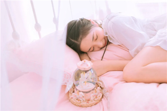 草莓芭乐秋葵鸭脖榴莲奶茶视频下载大全截图3