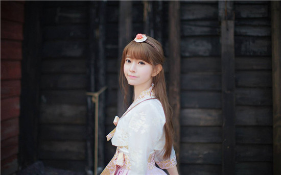 草莓视频app精简版无限观看下载：一款不限次看污视频完整版免费去广告的观影神器