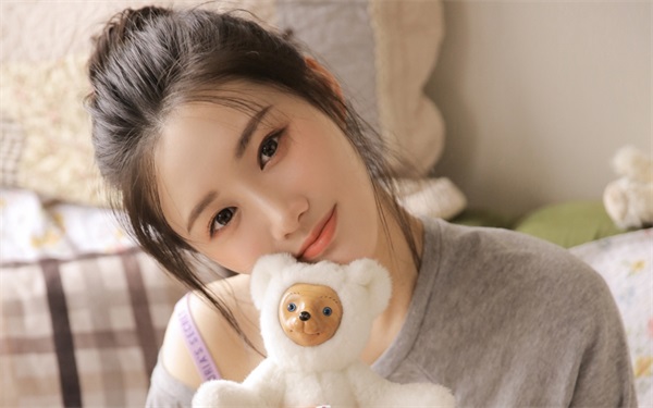 水果视频无限制解锁版:一款备受欢迎的在线播放神器,拥有众多用户