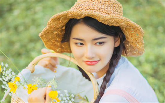 秋葵视频永久无限破解版-电影视频画面画质超级清晰