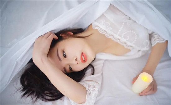 草莓秋葵芭乐绿巨人苹果:草莓香蕉菠萝秋葵黄瓜