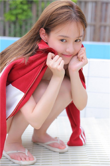 hjc1.aqq花季传媒ios截图2