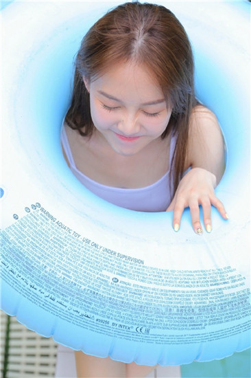 hjc1.aqq花季传媒ios截图3