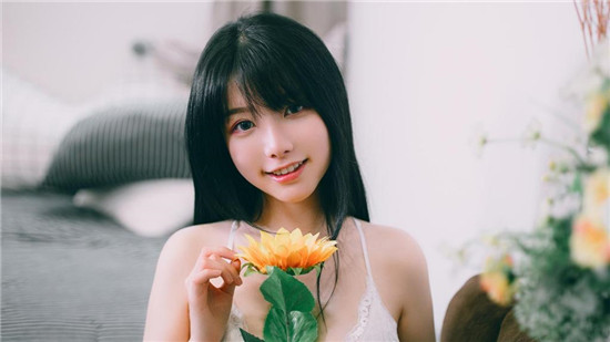 在线观看草莓视频mv的免费网站:随心所欲想看就看