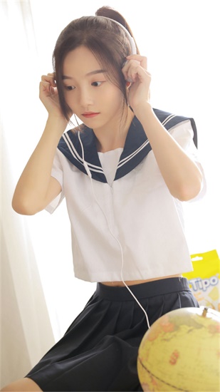 丝瓜草莓榴莲深夜释放自己污污免费版截图3