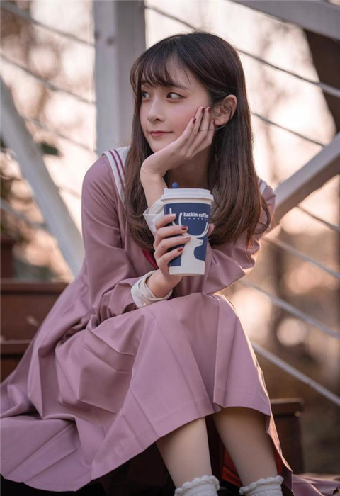 草莓丝瓜绿巨人千层浪视频截图4