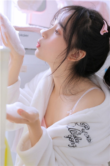 石榴丝瓜秋葵绿巨人草莓大全苹果版截图2