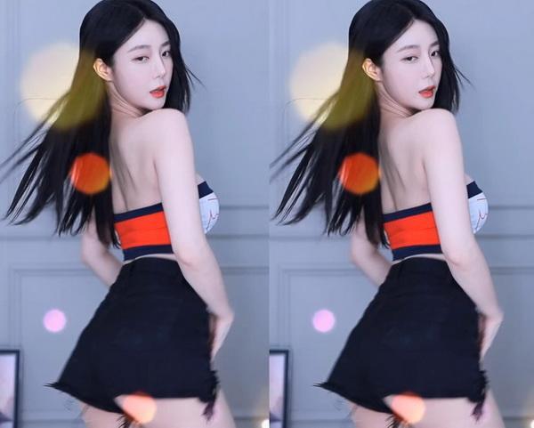 夜月yy55.ty直播最近突然登上直播榜单，网友：据说入驻了网红