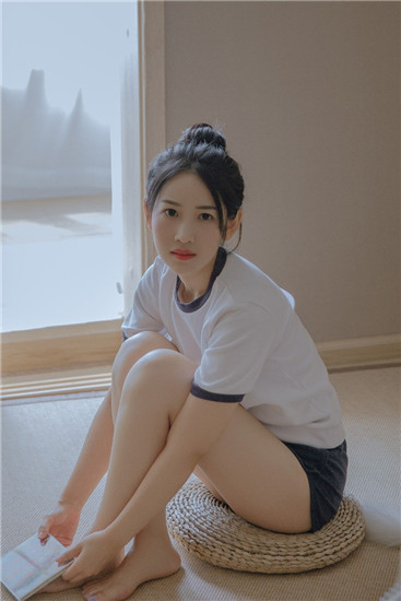 夜里18款禁用软件银杏视频截图1